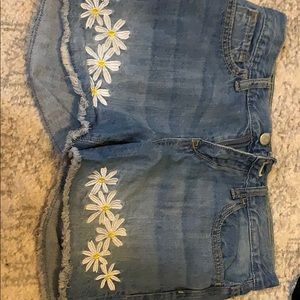 old navy flower shorts!!